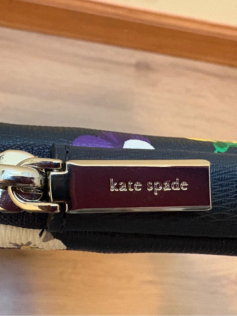 Kate Spade New York 15" Laptop Sleeve Zip Around Pansy Toss - Picture 3 of 10